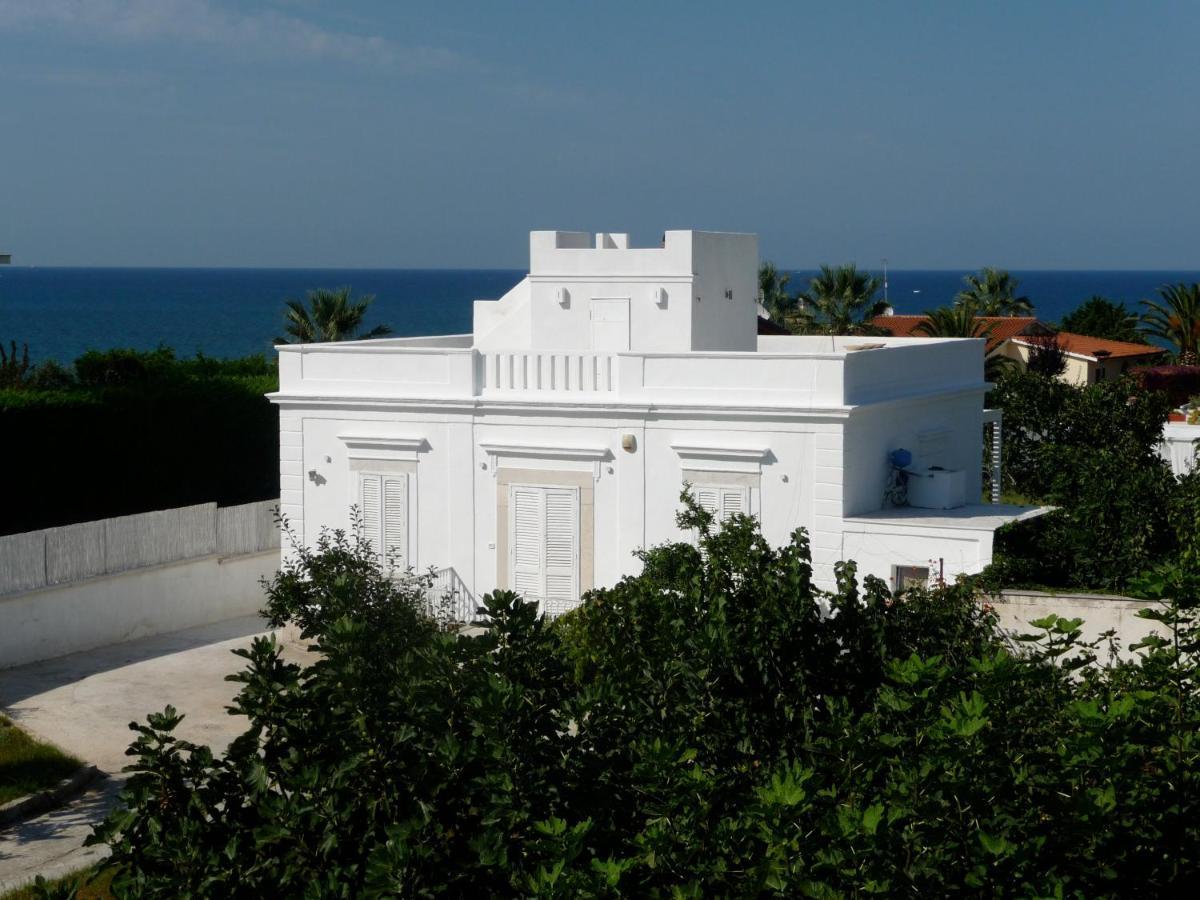 Villa Matinella Trani Buitenkant foto